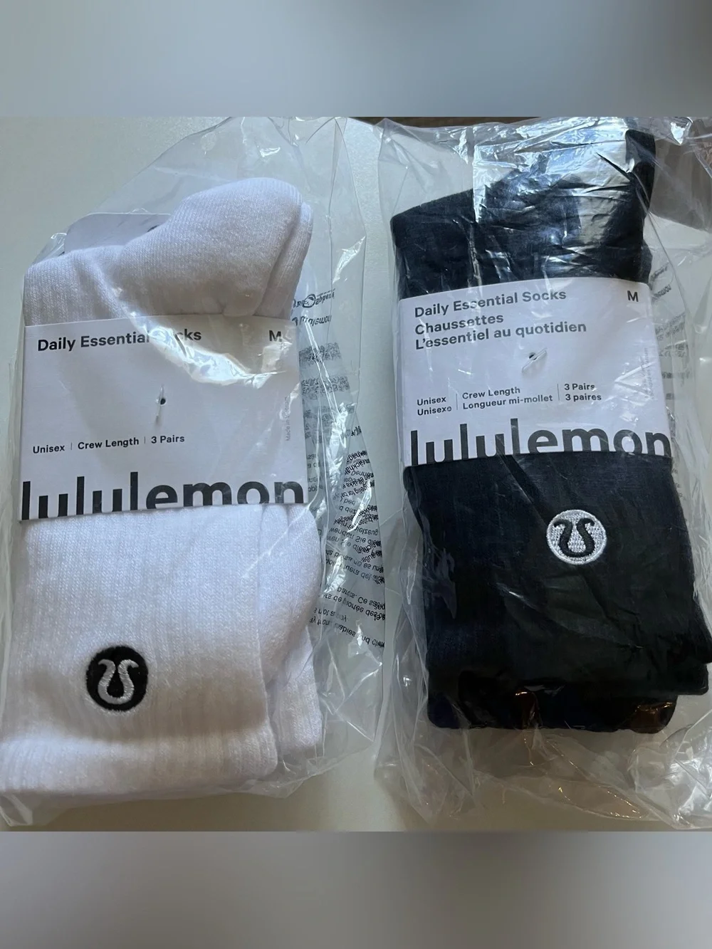 lululemon athletica Crew Socks 2 Packs White & Black 3-Pairs Each Pack Unisex